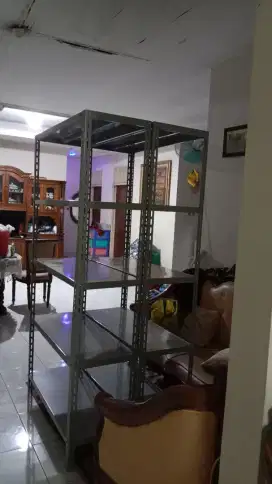 Rak besi siku kuat