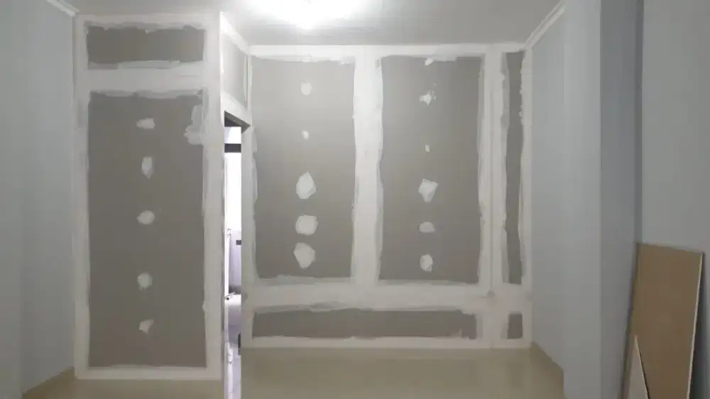 Tukang partisi gypsum + pengecatan