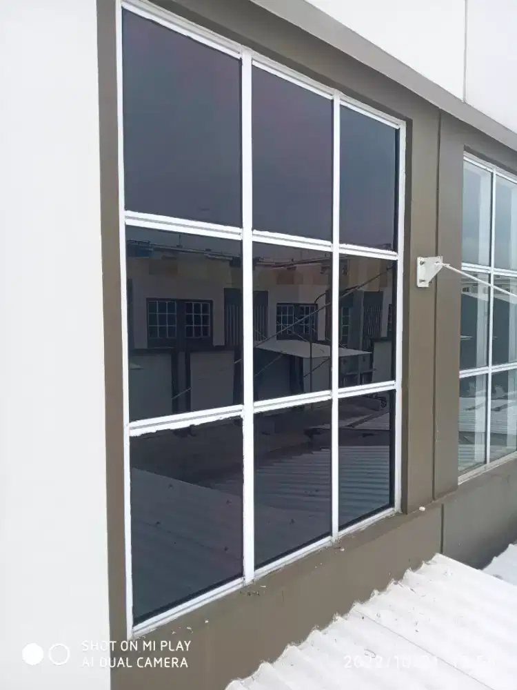 Kaca film dan sanblast kaca