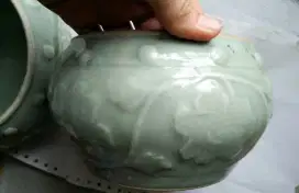 Guci celadon seladon daun antiq 2 pcs