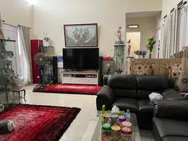 Dijual Rumah Hook di cluster Aralia Harapan Indah Bekasi