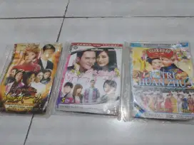 Film dvd film seri china ada 3 judul, masing2 5pcs. Kondisi ok, nego