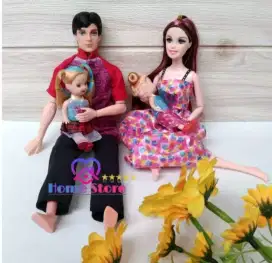 Boneka Barbie sepasang bawa anak