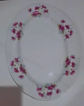 Piring Kuno Oval atau Lodor Bunga Marufuku