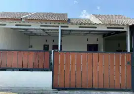 Kanopi baja ringan