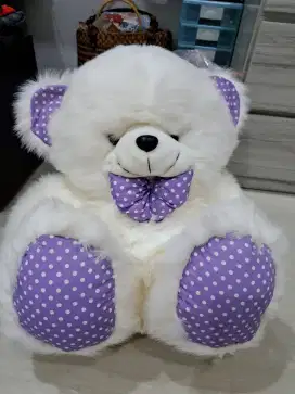 Boneka beruang putih polkadot ungu