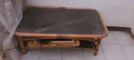 Meja bahan rotan jual apa adanya