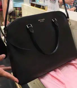 Tas Laptop Katespade, Type : Spencer Universal Laptop Bag (autentic)