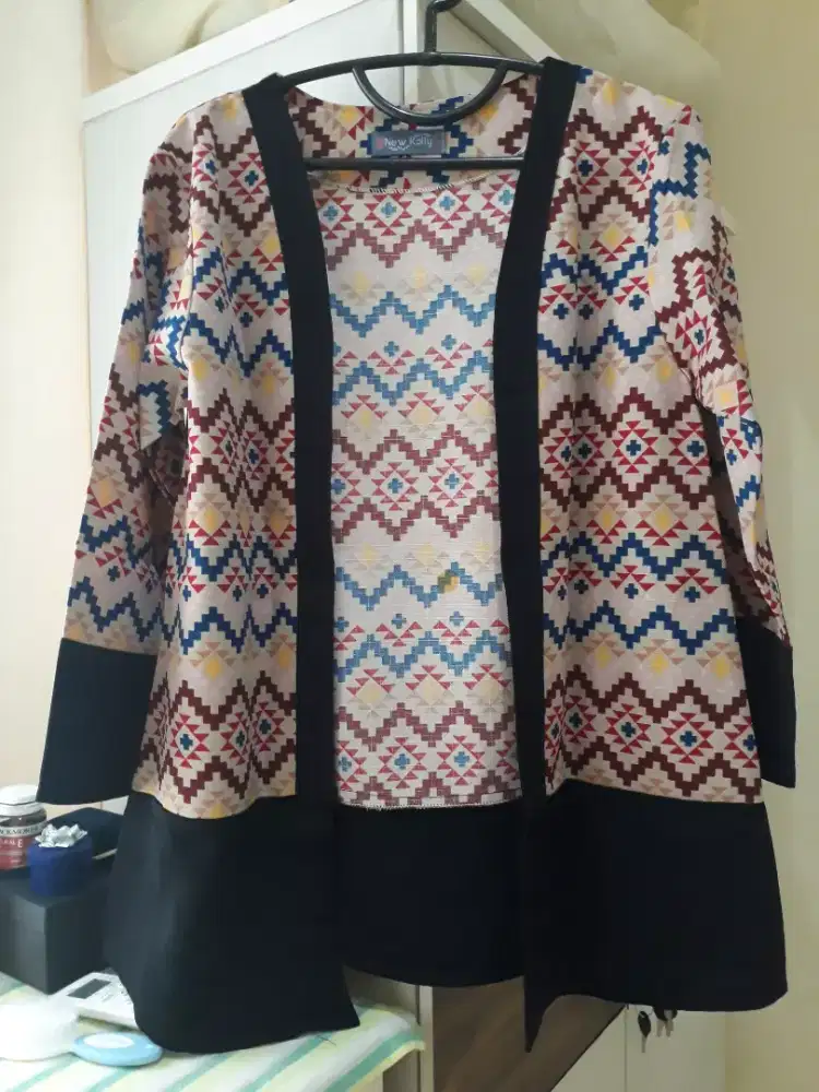 Sleveless navy uk. S & Cardigan motif Tribal