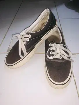 Vans Era Black White