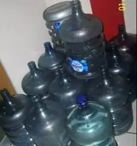 Di cari / Di beli galon kosong Merk AQUA AMIDIS Pristine Crystaline