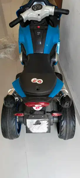 Mainan anak motor aki