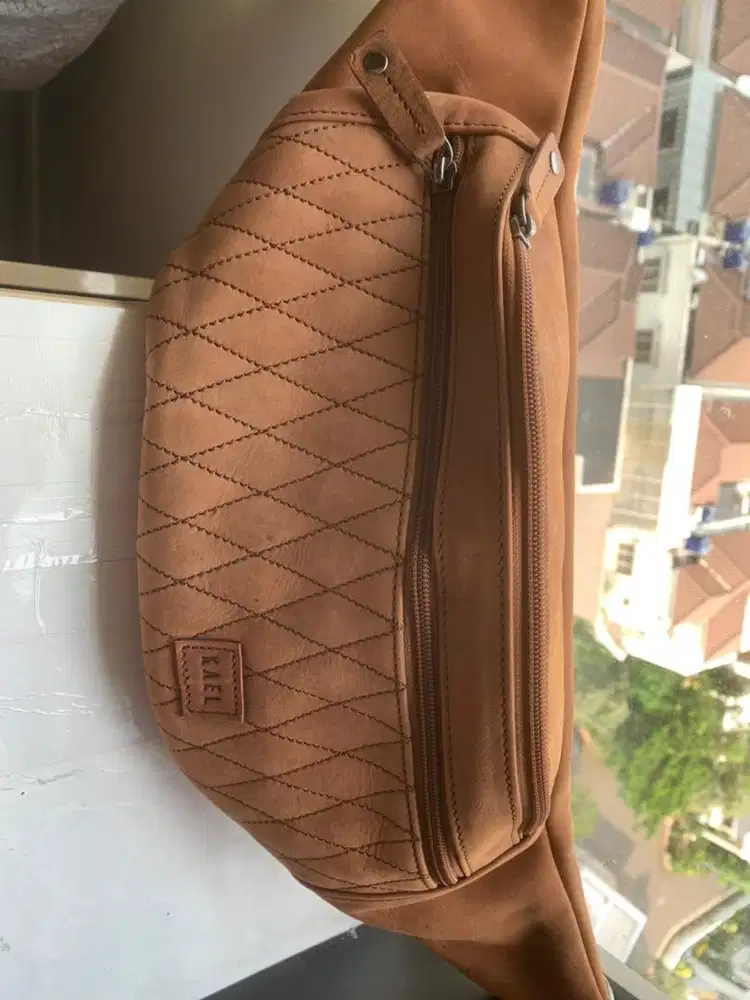 Waist bag genuine leather