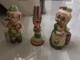 Patung patung hiasan rumah