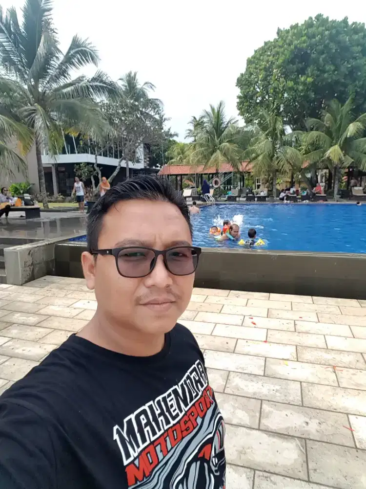 Mencari pekerjaan sabtu minggu