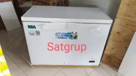 Kulkas pembeku daging,ikan, ayam 310 liter /chest freezer CF-310 RSA