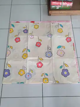 Sarung bantal lantai