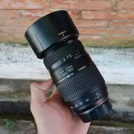 Lensa Tele Tamron Nikon 70-300mm Mulus Likenew