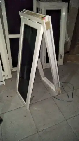 Kusen aluminium pintu jendela dan kaca
