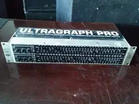 Equalizer Ultragraph Pro FBQ3102