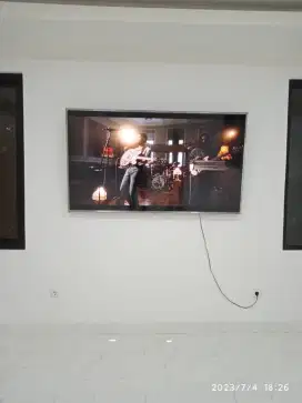 BREKET TV BRAKET LED