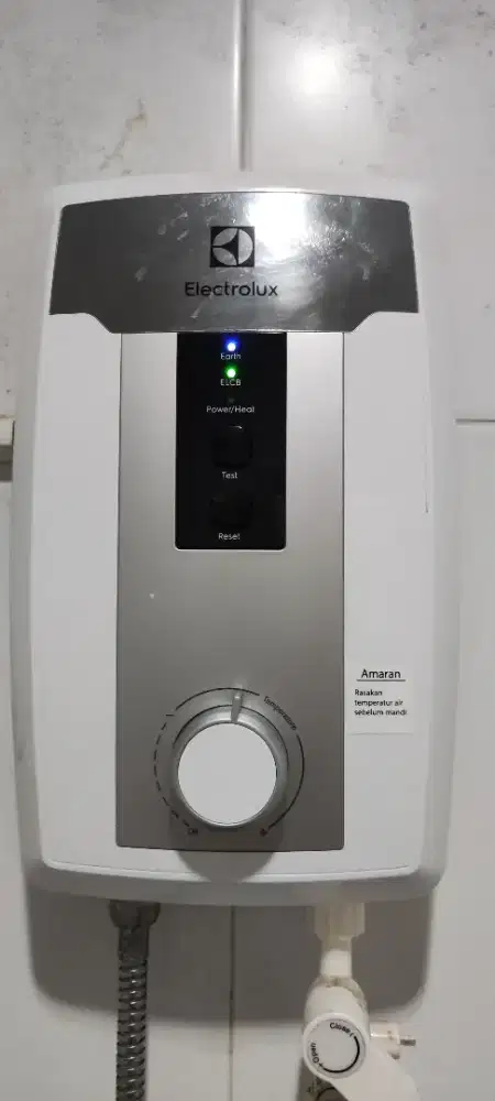 Water heater electrolux