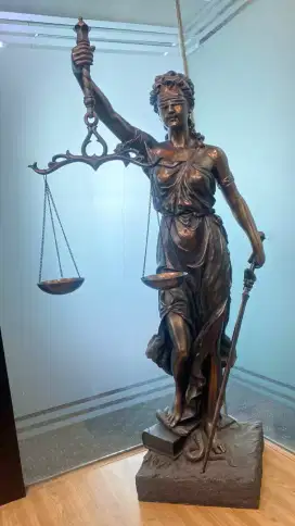 PATUNG DEWI KEADILAN /JUSTICE ukuran 170 cm