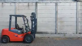 Forklift Solar 3 ton Heli mesin Mitsubishi s4s di surabaya