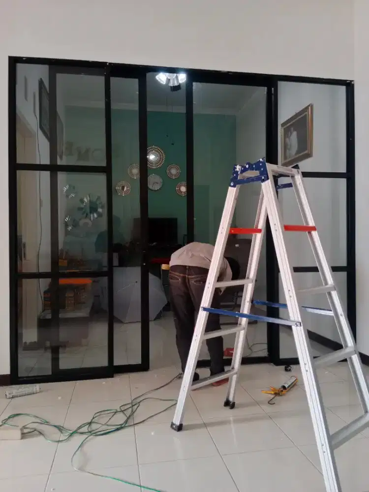 Tukang alumunium kaca