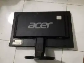 Monitor ACER 16 Inch normal