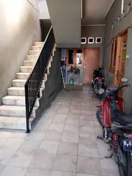 Disewakan rumah petak 2 ruang