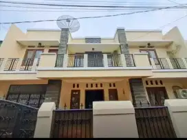 Rumah Fresh 2 Lantai di Kavling DKI Pondok Kelapa Duren Sawit