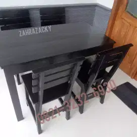 meja makan bahan full kayu berkualitas