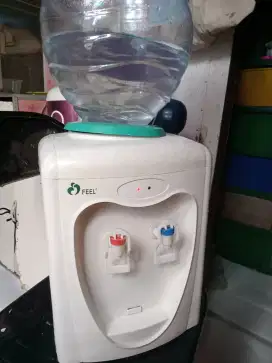 Dispenser FEEL hot&normal (bekas)