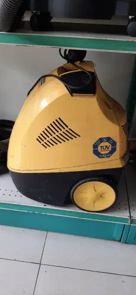 VACUUM CLEANER KARCHER