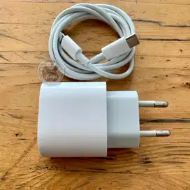 Charger 18 20 Watt iBox & Kaki 3 + Kabel Usb-C iPhone 14 pro max 13 12