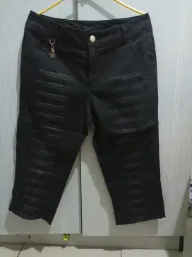 Celana wanita 7/8 import original size M bagus
