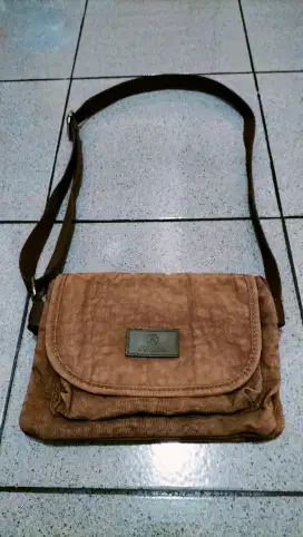 TAS Selempang wanita (seken)