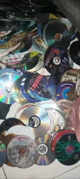 Terima beli kembali piringan film vcd ,dvd, cd,laserdisc