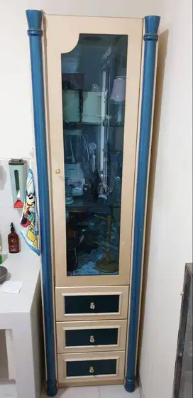 Lemari Putih serba guna