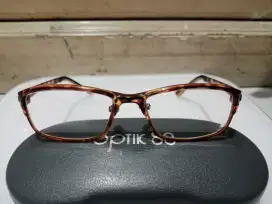 Kacamata minus merk porsche design