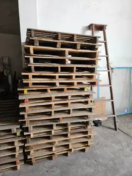 Palet kayu dijual murah