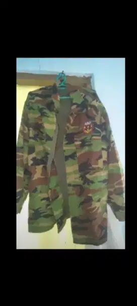 Jaket army masih bagus