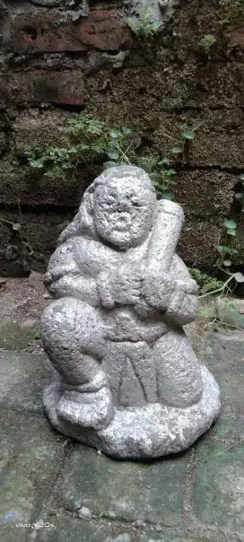 Patung arca batu