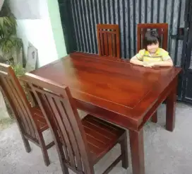 Meja Makan 150cm & 4 Kursi Makan Kayu Jati Finishing Melamic