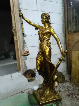 Ready . PATUNG DEWI KEADILAN UK 75 cm