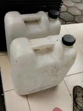 BORONGAN 2pcs JERIGEN AIR 25LITER 35ribu