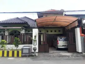 Rumah Mewah Siap Huni Area Papa Papa Dekat Kampus UB Suhat