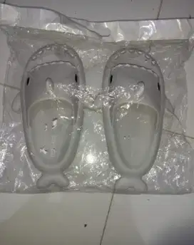 SANDAL HIU ANAK DEWASA