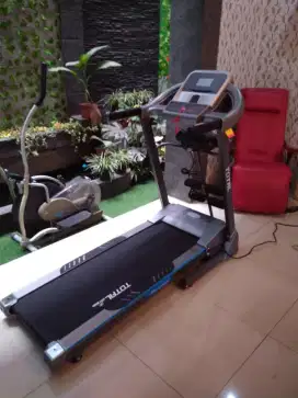 Baru.. TREADMILL ELEKTRIK Tl 270 incline